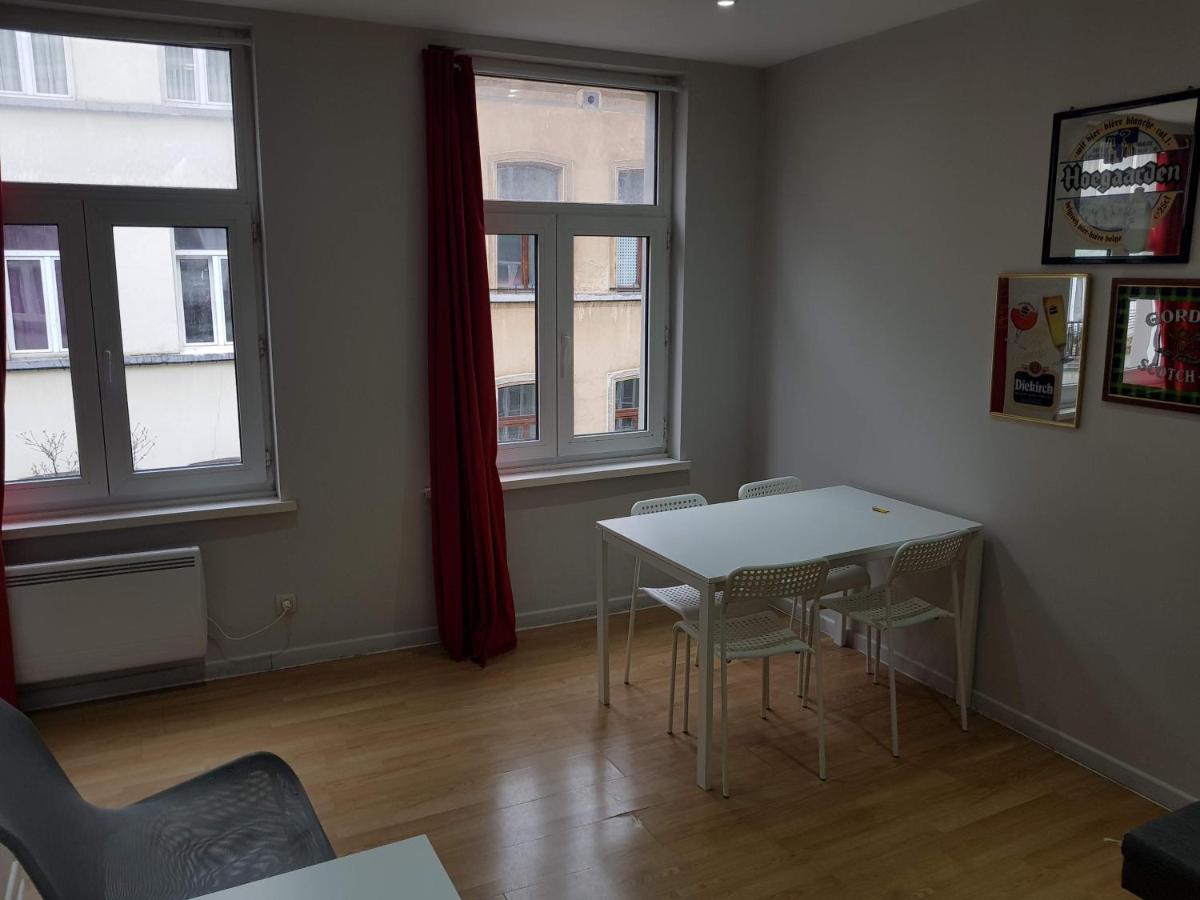 Yellow Apartment *